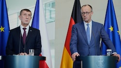 Deutschlands Kanzler Friedrich Merz während einer gemeinsamen Pressekonferenz mit seinem ...