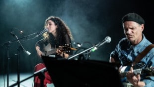 Johanna Egger und Theo Helm gestalten einen Liederabend zur Todsünde „Habgier“.