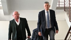 René Schimanek und sein Anwalt Werner Tomanek im Landesgericht Krems.