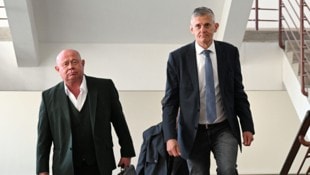 René Schimanek und sein Anwalt Werner Tomanek im Landesgericht Krems.
