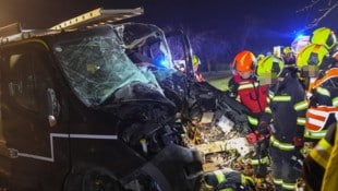 Das Fahrzeug wurde stark eingedrückt.
