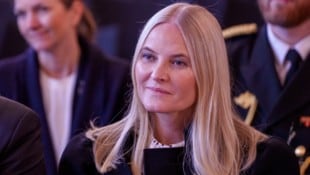 Mette-Marit Ende Jänner bei einem Auftritt in der Fredrikstad-Bibliothek – seither zog sie sich ...