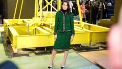 Charlotte Casiraghi gehört zu den Stammgästen von Chanel – diesmal sorgte sie mit ihren Schuhen ...