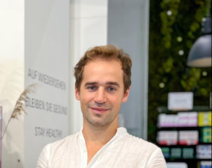 Simon Job freut sich über den Neuzugang. Noch heuer zieht die Apotheke in Gols um.