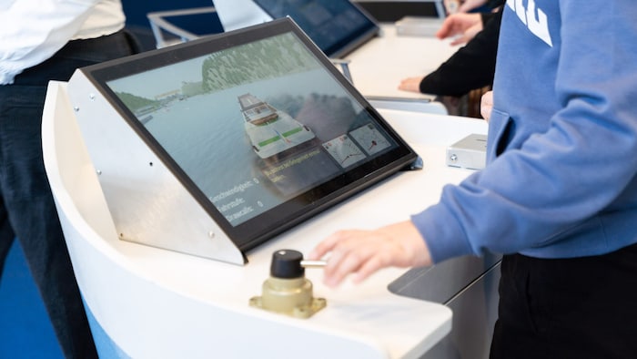 Volle Kraft voraus am Schiffssimulator