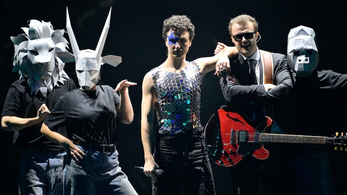 Cosmó holte sich mit seinem Song „Tanzschein“ in der ORF-Show „Vienna Calling“ das Ticket für ...