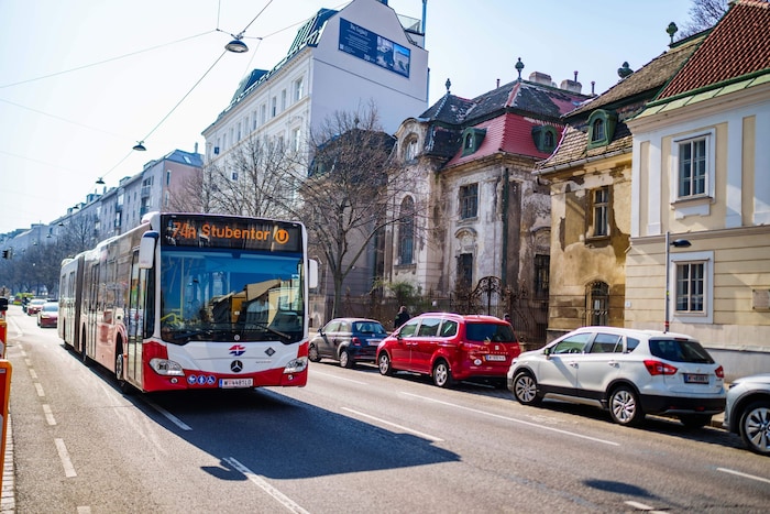 Derzeit noch wenig attraktiv: Die Neugestaltung der Landstraßer Hauptstraße soll auch ...