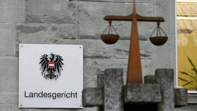 Der Angeklagte musste sich am Landesgericht Feldkirch verantworten.