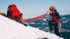 Die 15-Jährige musste von der Pistenrettung geborgen werden (Symbolbild).