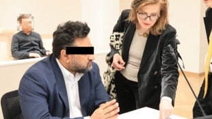 Danny K. mit seiner Verteidigerin Astrid Wagner im Wiener Landl.