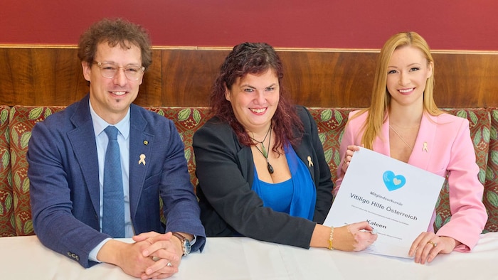 Dr. Christian Posch, Annette-Marie Hofians und Sängerin Kaleen.