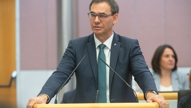 Angesichts der hohen Spritkosten könnte der Staat zum Krisengewinner werden, meint Vorarlbergs ...