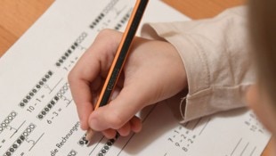 Ein 13-jähriger Oberösterreicher (Symbolbild) möchte nach Jahren des Homeschoolings nun ...