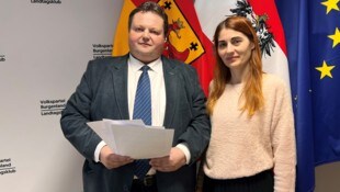 Strobl und Laschober-Luif mit den Unterlagen zur Causa.