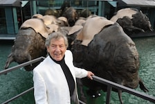 Jos Pirkner bei der Eröffnung des Red-Bull-Hauptsitzes in Fuschl am See