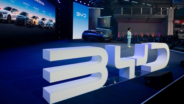 Der chinesische E-Autokonzern ist einer der größten Hersteller für Elektro- und Hybridfahrzeuge ...