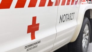 Nach Erstversorgung  wurde der Verletzte ins Spital gebracht.