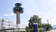 Vor dem Gelände des Salzburger Flughafens wurden rund 30 Bäume und Sträucher widerrechtlich ...