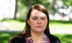 Sorge um Natascha Kampusch. Ihre Familie machte öffentlich, dass sie einen Zusammenbruch ...
