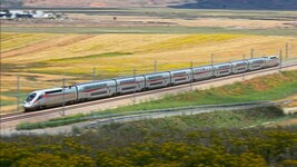 Der Al Boraq ist der erste Hochgeschwindigkeitszug Afrikas und erreicht in Marokko die ...