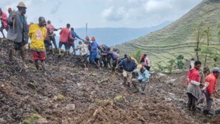 Unzählige Menschen werden nach Erdrutschen noch vermisst. 