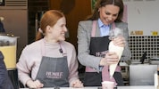 Prinzessin Kate überraschte Marktbesucher mit selbst garnierten Crumbles.
