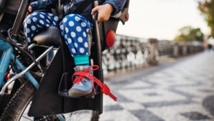 In Wien blieb eine Zweijährige nach einem schweren Unfall wie durch ein Wunder unverletzt.