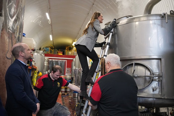 Prinzessin Kate kletterte auf den Brautank ...