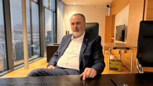 Doskozil reagiert verärgert auf die Preispolitik im Bund, was die Treibstoffe betrifft: „Vor ...