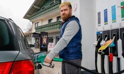 Michele kommt aus Bayern und tankt ausschließlich in Österreich.