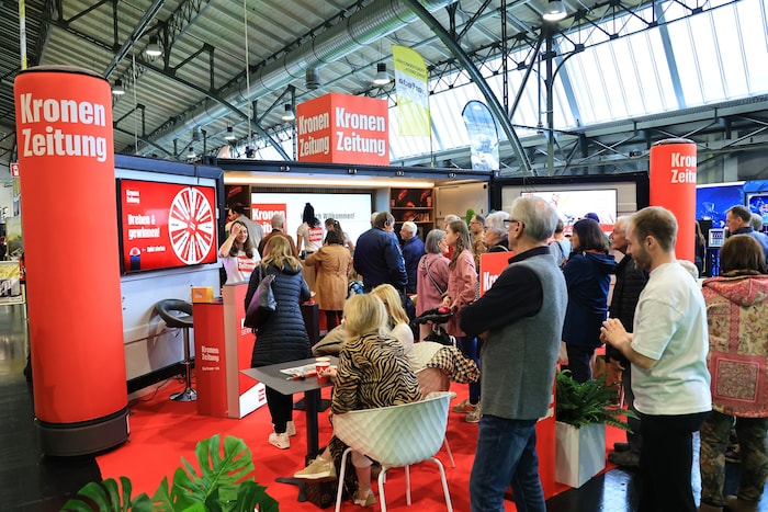 Der Stand der „Krone“ verwöhnt an allen vier Messetagen. Bereits am ersten war der Andrang groß.