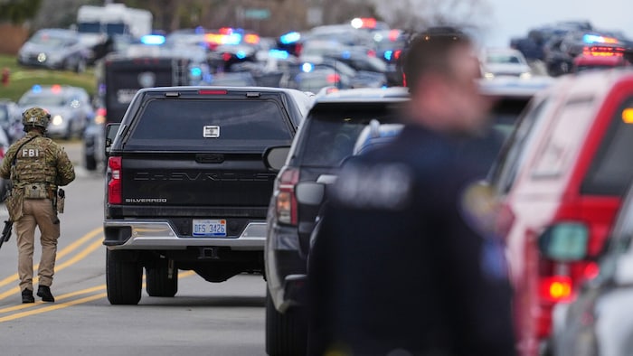 Der Verdächtige wurde erschossen. Er hatte laut US-Medien Sprengstoff im Fahrzeug.