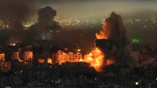 Die Waffenruhe zwischen Israel und der Hisbollah-Miliz im Libanon ist um drei Wochen verlängert ...