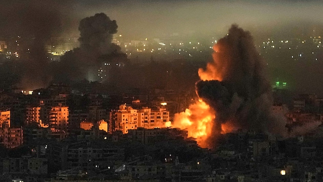 Die Waffenruhe zwischen Israel und der Hisbollah-Miliz im Libanon ist um drei Wochen verlängert ...