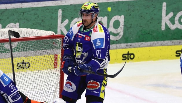 VSV-Stürmer Nick Hutchison macht Probleme. 