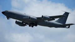 Österreichs Verteidigungsministerium hat den USA die Nutzung des Luftraums für Kriegseinsätze ...