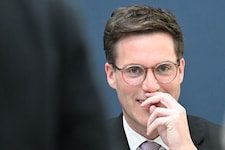 Nach der Veröffentlichung eines sexistischen Videos des CDU-Spitzenkandidaten Manuel Hagel steht ...