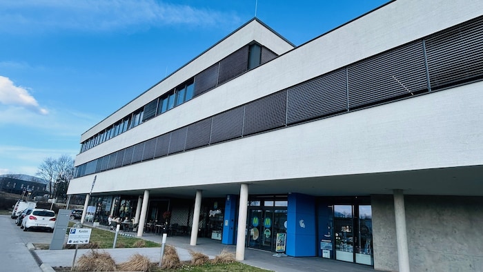 Links neben dem Mediashop ist das neue Lokal „Fürstlich“.