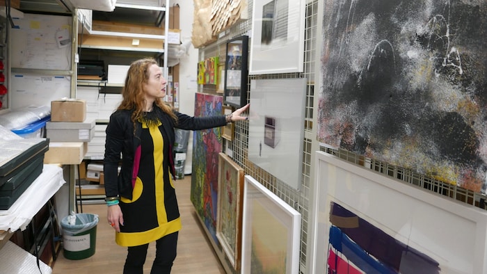 Maria Reitter-Kollmann in einem der Depots