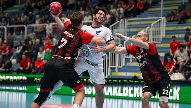 Viel Kampf um den Ball, aber nur einen Sieger hat es beim Duell HC Hard gegen Bad Vöslau gegeben ...