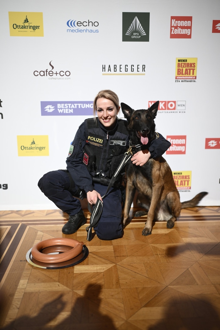 Sonderpreis „Held auf vier Pfoten“: Anna Scharmer mit ihrem treuen „Chase“