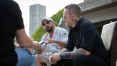 Nach dem Videodreh im Wiener Prater von „De zwidan Zwa“ soll es zu einem Übergriff von ...