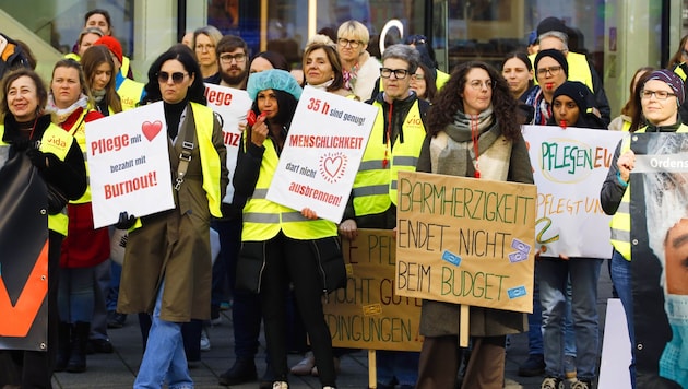 Das betroffene nicht ärztliche Personal ging schon zweimal zum Streiken auf die Straße.