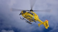 Das Mädchen wurde mit dem Hubschrauber ins Krankenhaus gebracht. (Symbolbild)