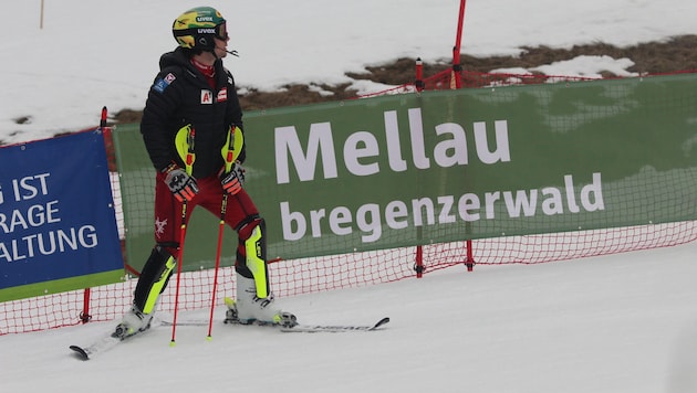 Slalomspezialist Jakob Greber schied bei seinem Heimrennen in Mellau im Finale aus.