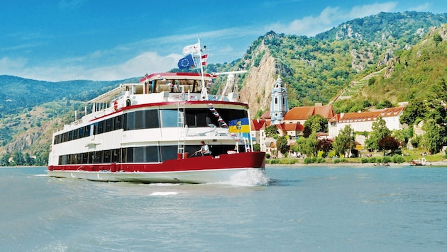 Ausblick nach Dürnstein: Die Initiative „Discover your Danube“ soll den Fluss und die Regionen ...