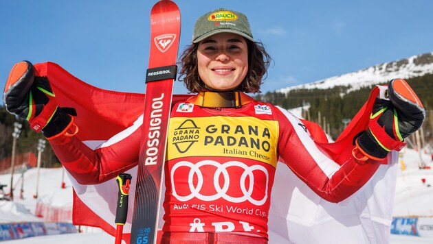 Stolz auf sich: Julia Scheib bekommt heute die einzige Kugel für Österreich!