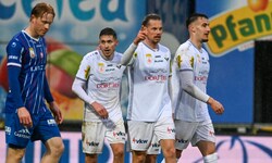 Hängende Gesichter beim FC Blau-Weiß Linz, Erleichterung und Freude bei den Altachern …