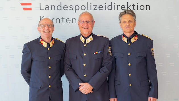 Norbert Rohseano (Mitte) ist der neue Kommandant der Polizeiinspektion Kärnten West FGP; am Foto ...