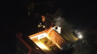 Das Nebengebäude brannte vollständig aus